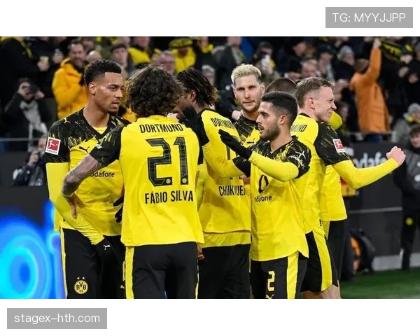 德甲中游球队集体发力，积分榜竞争格局日趋激烈