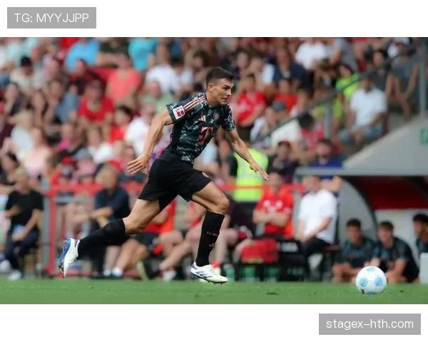 弗赖堡近期比赛亮点:防守稳固进攻效率持续提升 弗赖堡近期比赛亮点:防守稳固进攻效率持续提升